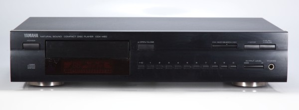 Yamaha CDX-480 CD-Player in schwarz