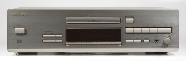 Onkyo DX-7511 CD-Player in silber/Champagner