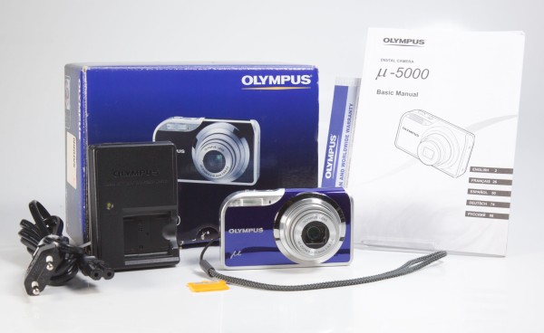 Olympus Mju-5000 Digitalkamera (12 Megapixel, 5-Fach Opt. Zoom, 6,9 cm (2,7 Zoll) Display, Bildstabi