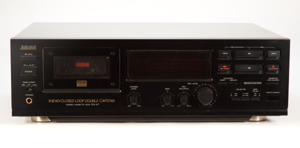 Akai DX-57 3-Kopf Stereo Kassettendeck schwarz