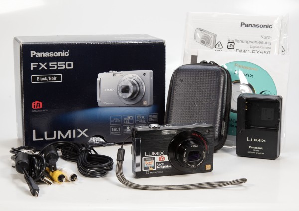 Panasonic Lumix DMC-FX550 EGK Digitalkamera in schwarz