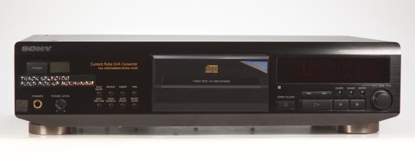 Sony CDP-XE900 CD-Player in schwarz