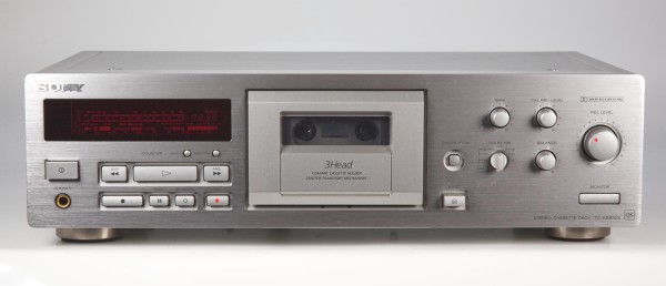 Sony TC-KB920S High-End Kassettendeck in silber