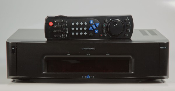 Grundig GV 650 Hifi VHS Videorekorder in schwarz