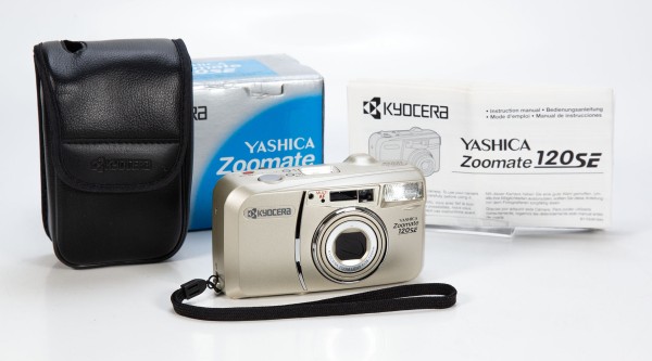 Kyocera Yashica Zoomate 120SE Vollautomatische Kamera mit 35-mm-Zoomobjektiv