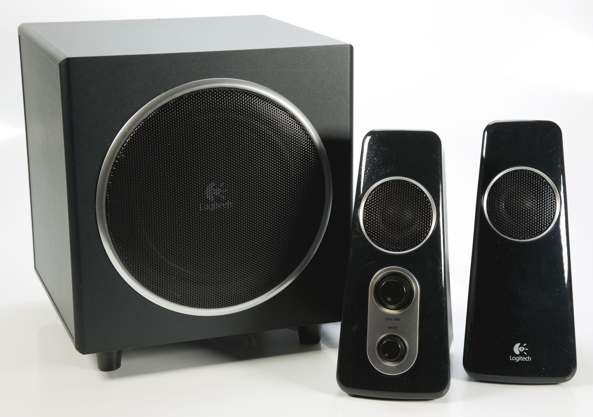 Logitech Z523 2.1 Lautsprechersystem 40 W Rms Weiß Junge Dame Lüften Merchandising logitech z523 lautsprecher Netz Perfekt zum