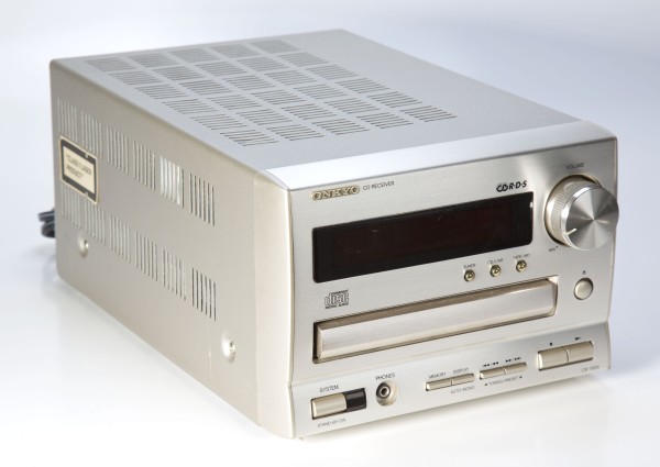 Onkyo CR-185X CD-Receiver in Champagner/Gold
