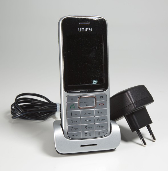 Unify OpenScape DECT Phone SL5 Mobilteil inkl. Ladeschale
